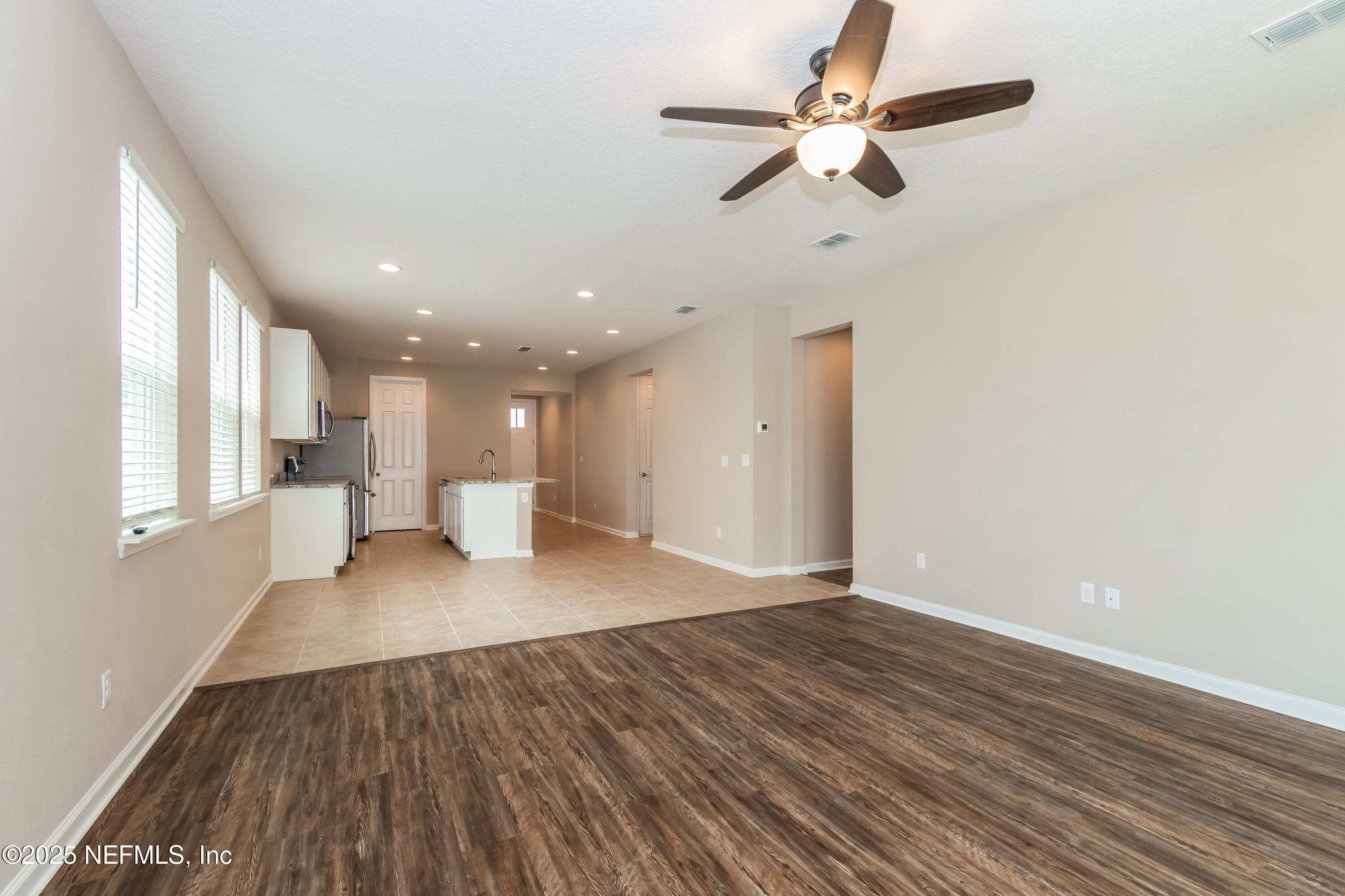 1087 PERSIMMON Drive