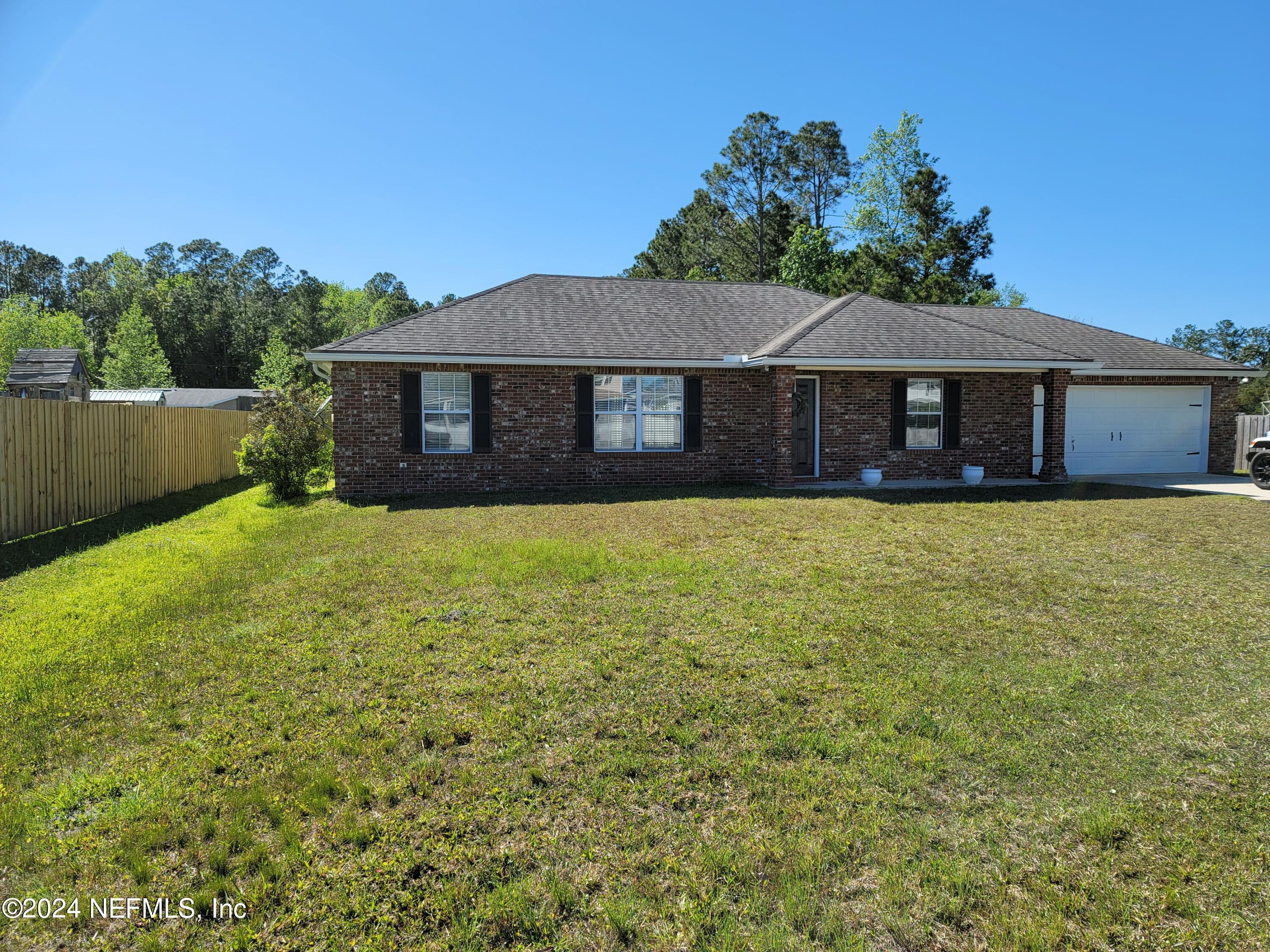 Green Cove Springs, FL home for sale located at 1692 County Rd 315b, Green Cove Springs, FL 32043
