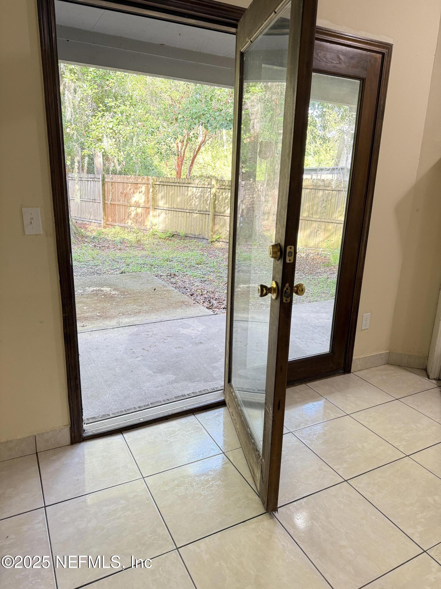 2338 BLOSSOM RIDGE Drive N