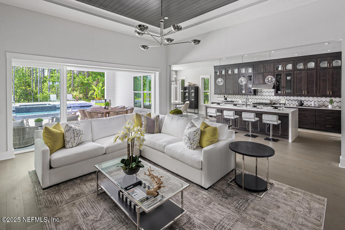 243 BISMARCK PALM Road