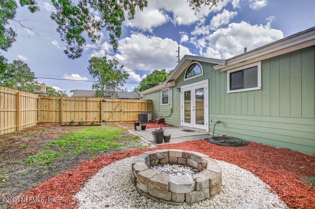 10204 LONE STAR Road