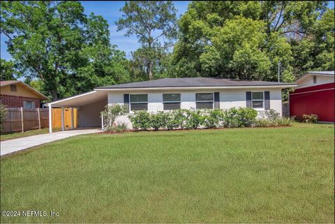 Single Family Residence in Jacksonville FL 3931 SKYCREST Drive.jpg