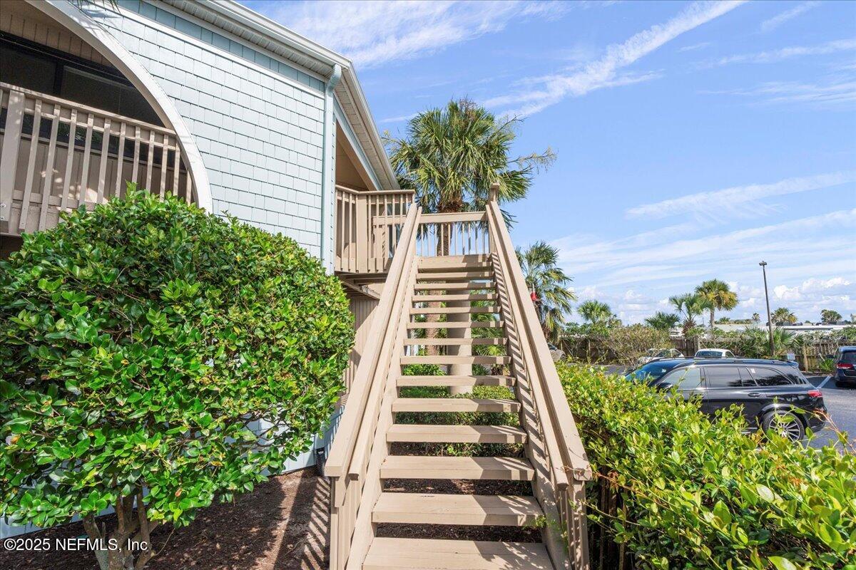 190 OCEAN HIBISCUS Drive 202