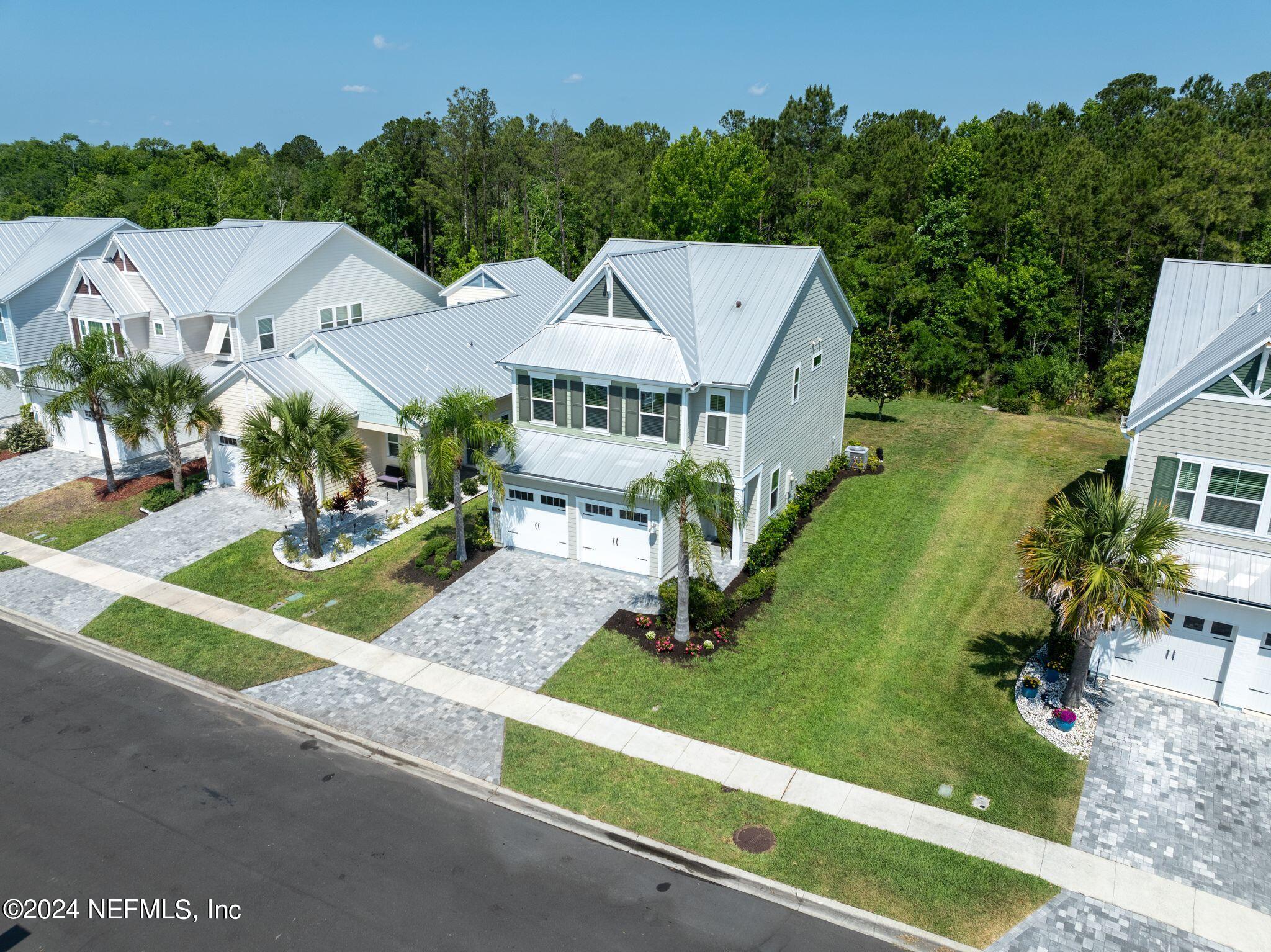 St Johns, FL home for sale located at 238 Clifton Bay Lp Loop, St Johns, FL 32259