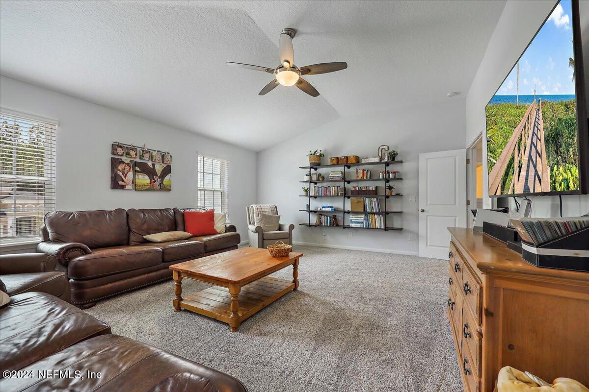 835 LAUREL VALLEY Drive