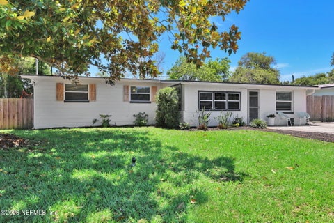 Photo of 16 SAN PABLO Circle N, Jacksonville Beach, FL 32250 (MLS # 2148903)