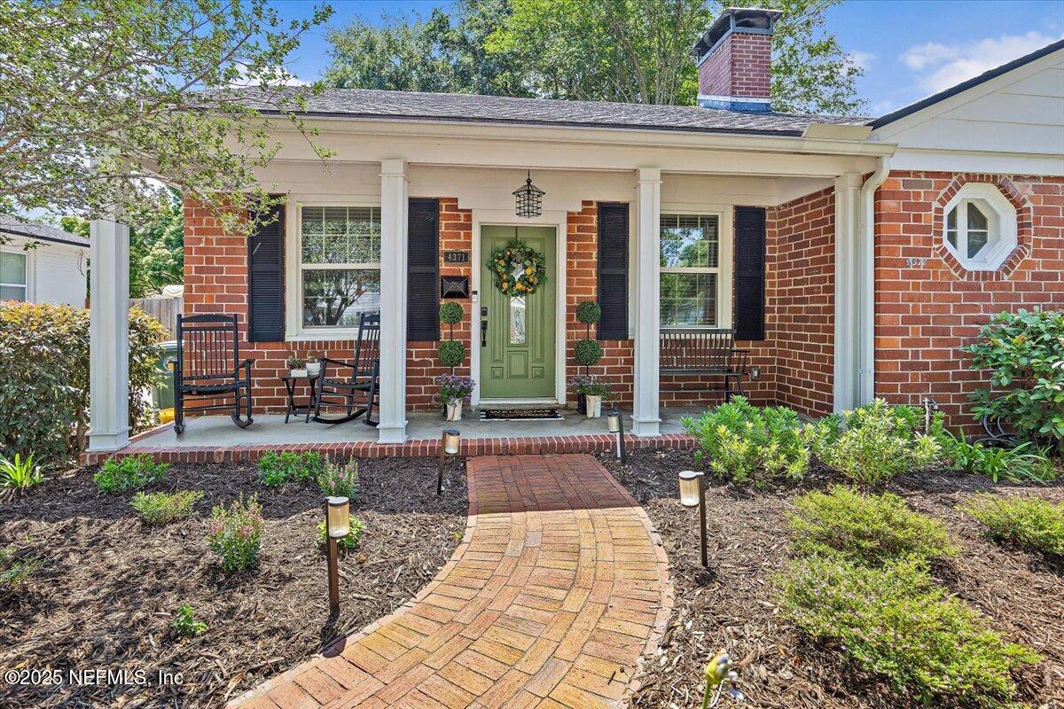 4371 GADSDEN Court