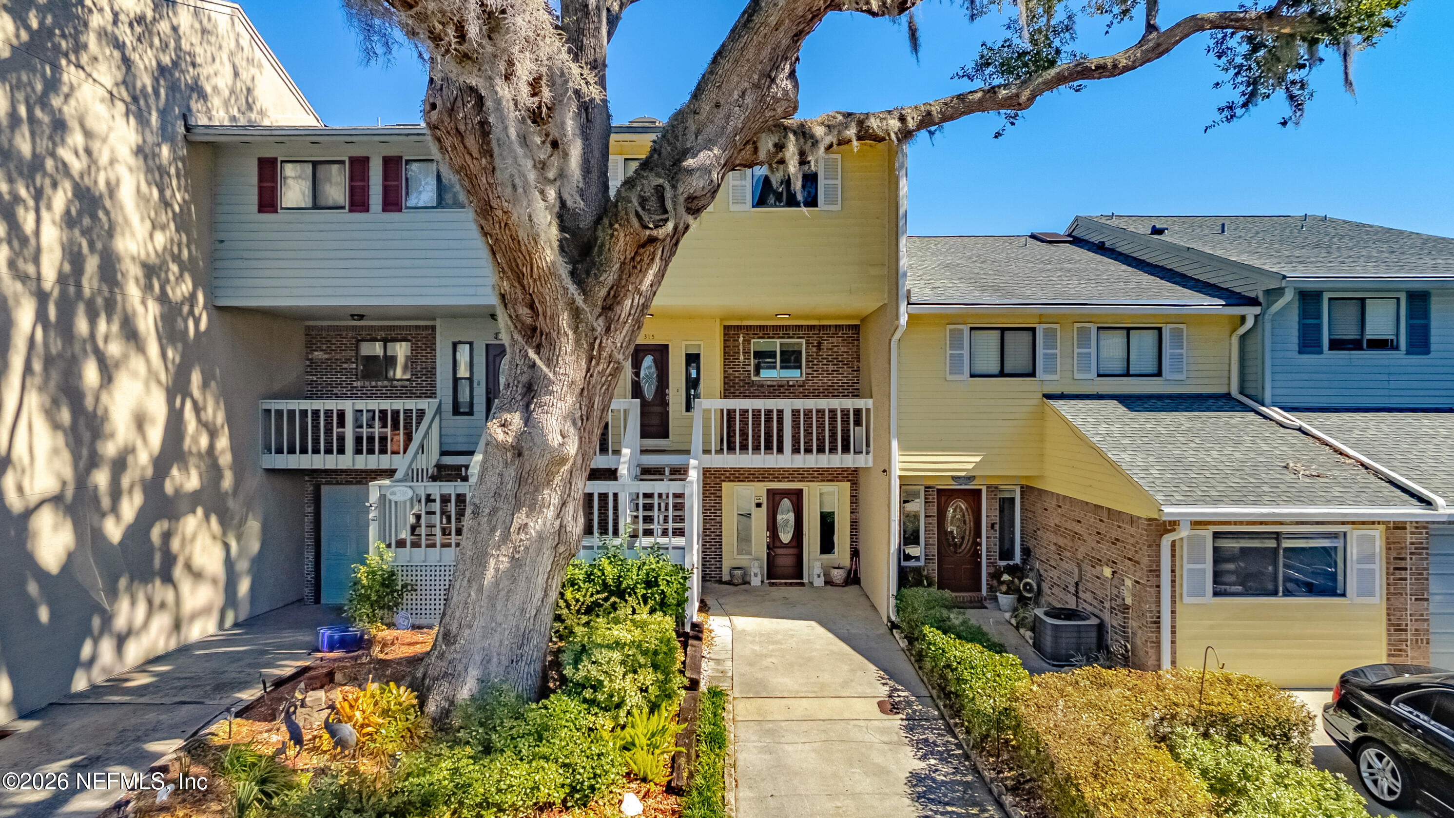 315 SCENIC POINT Lane