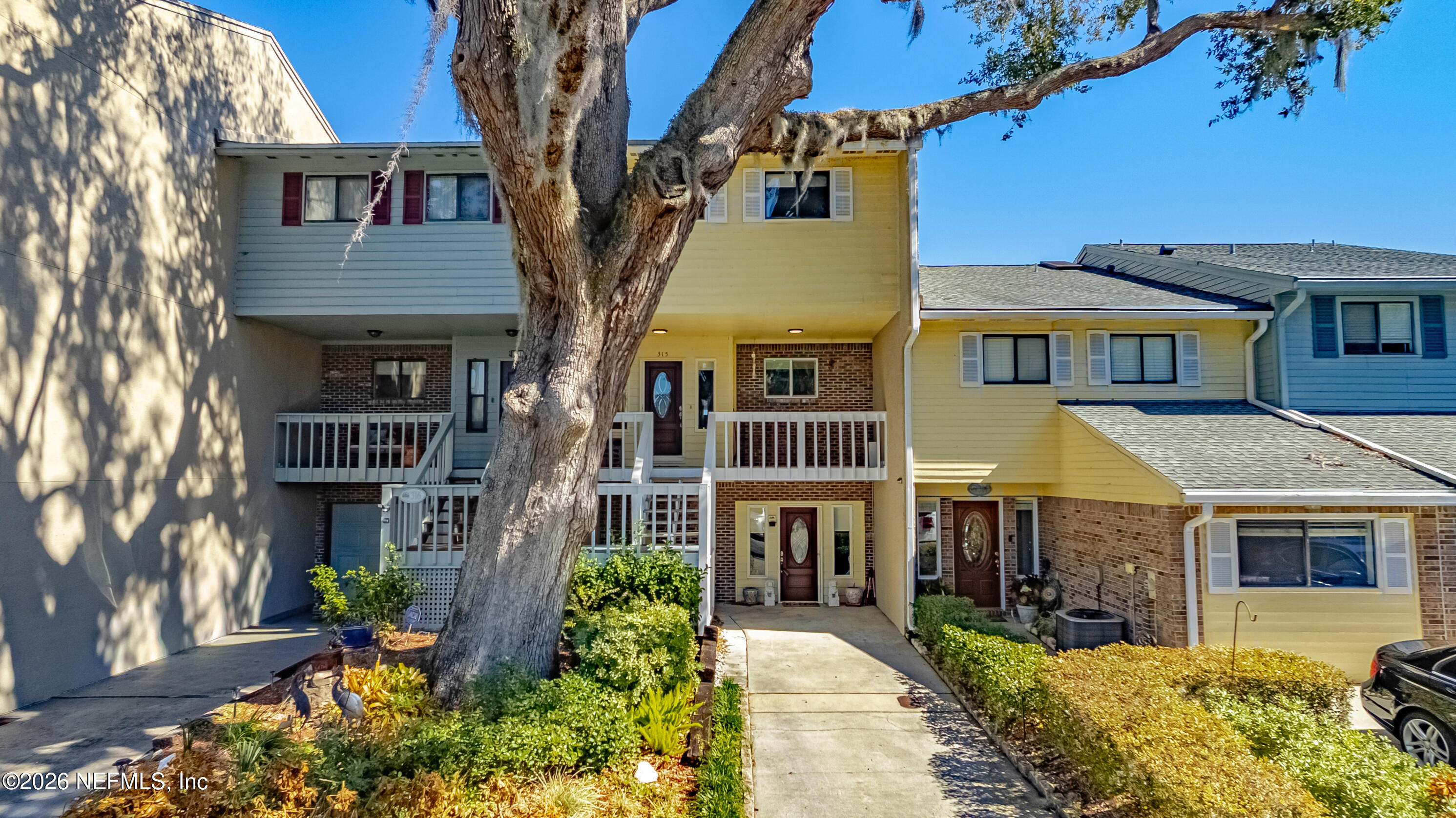 315 SCENIC POINT Lane