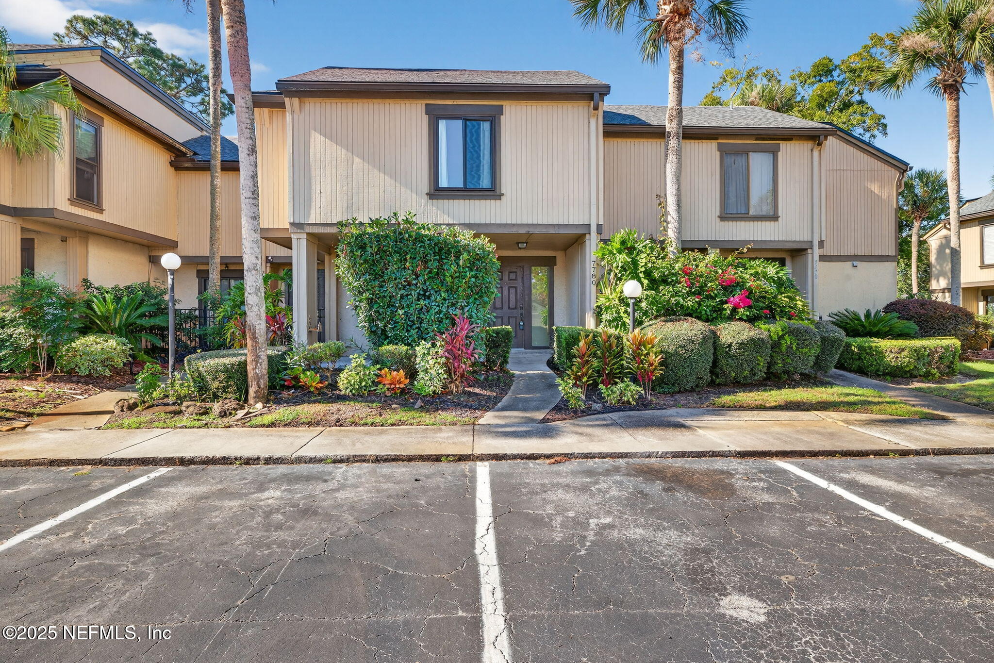 7780 LAS PALMAS Way 113