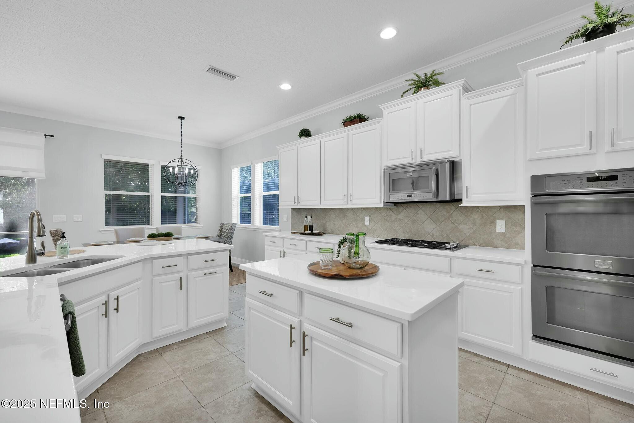 163 MEDIO Drive