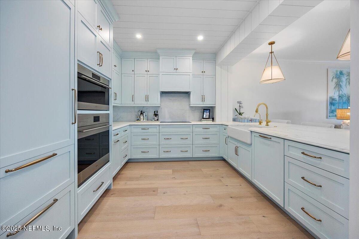 701 BEACH Avenue 204