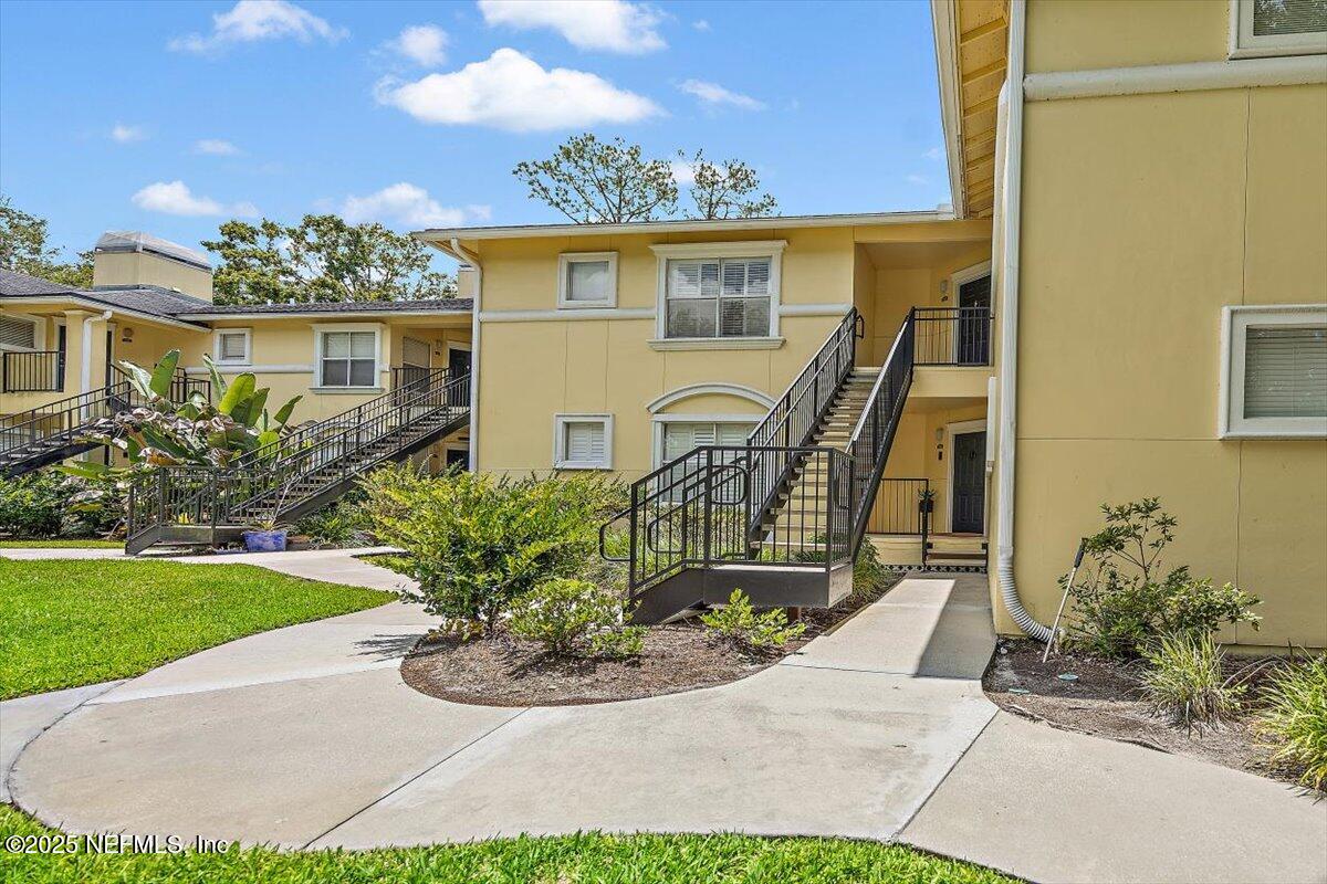 1800 THE GREENS Way 1907