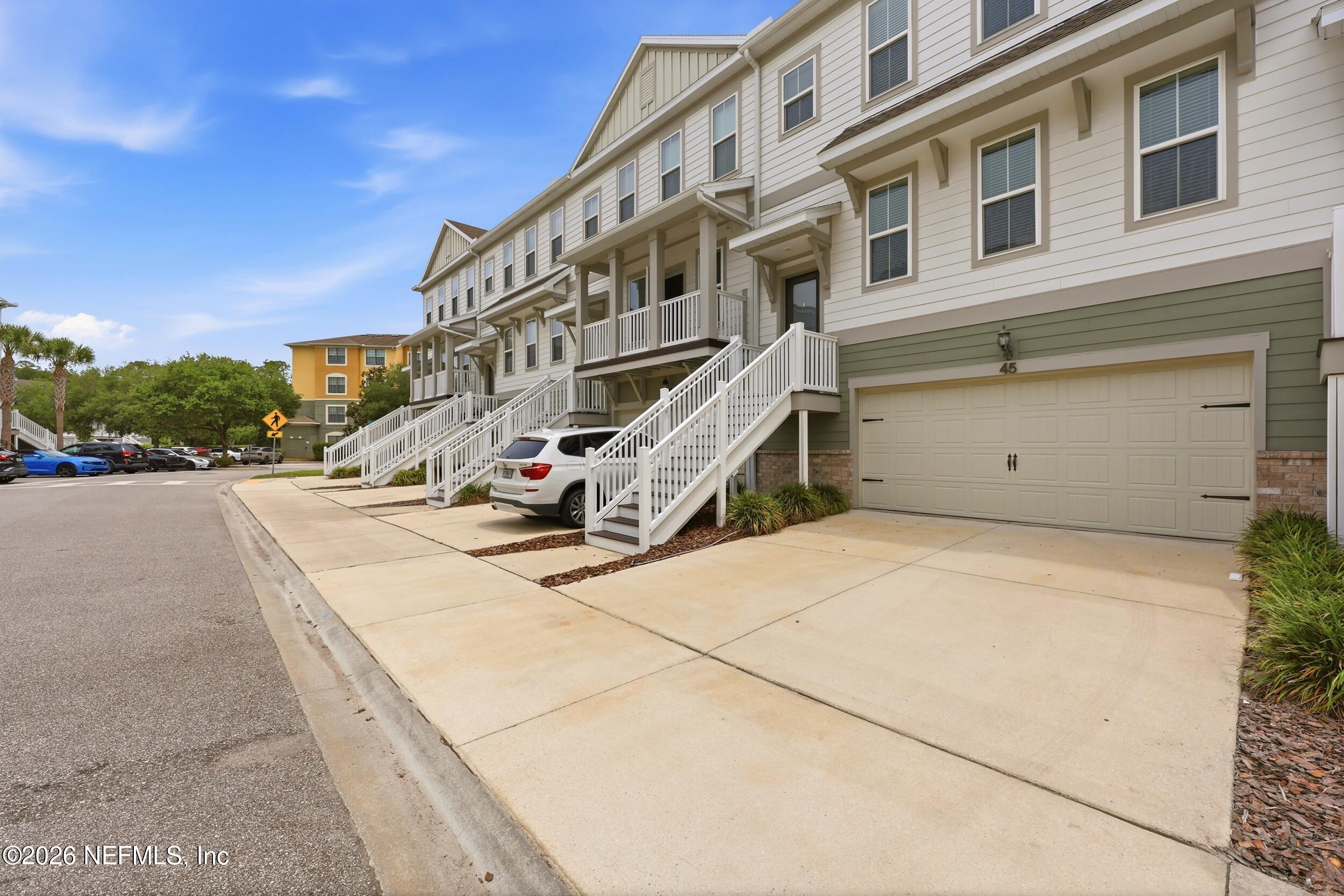 45 FALLING WATER Court