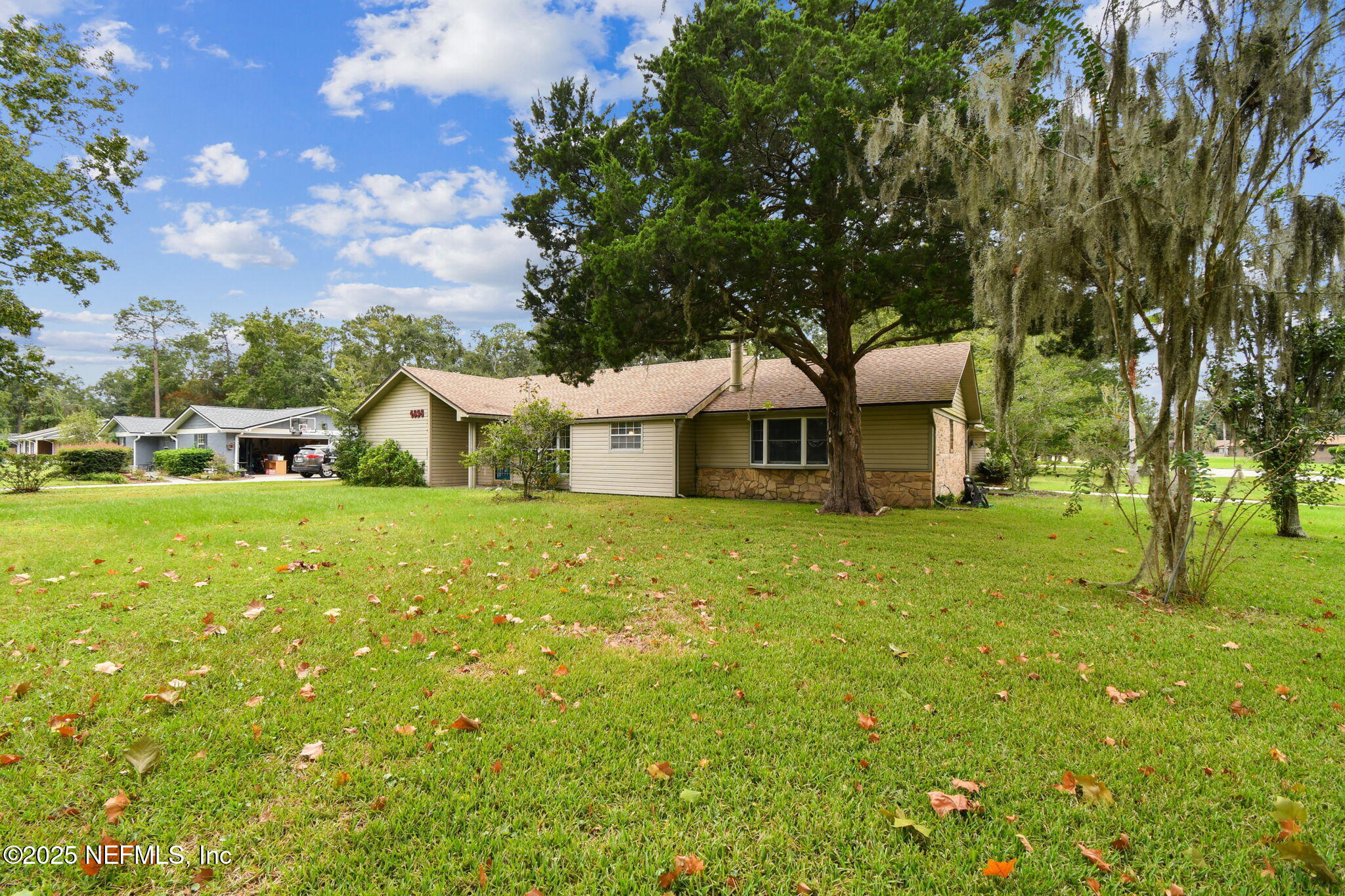 4898 RAGGEDY POINT Road