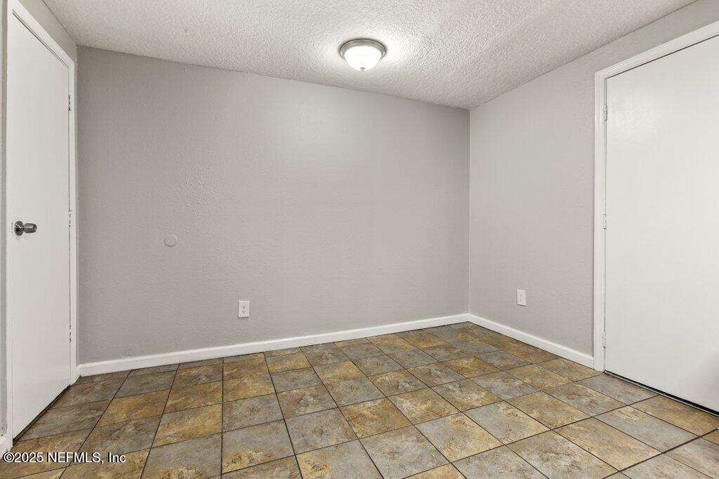 2639 SUNRISE VILLAGE Drive B