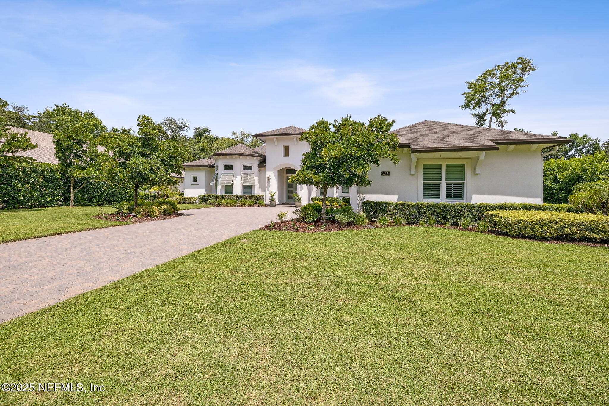 1332 N LOOP Parkway