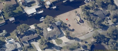 Photo of 3322 QUEEN PALM Drive, Jacksonville Beach, FL 32250 (MLS # 2145786)
