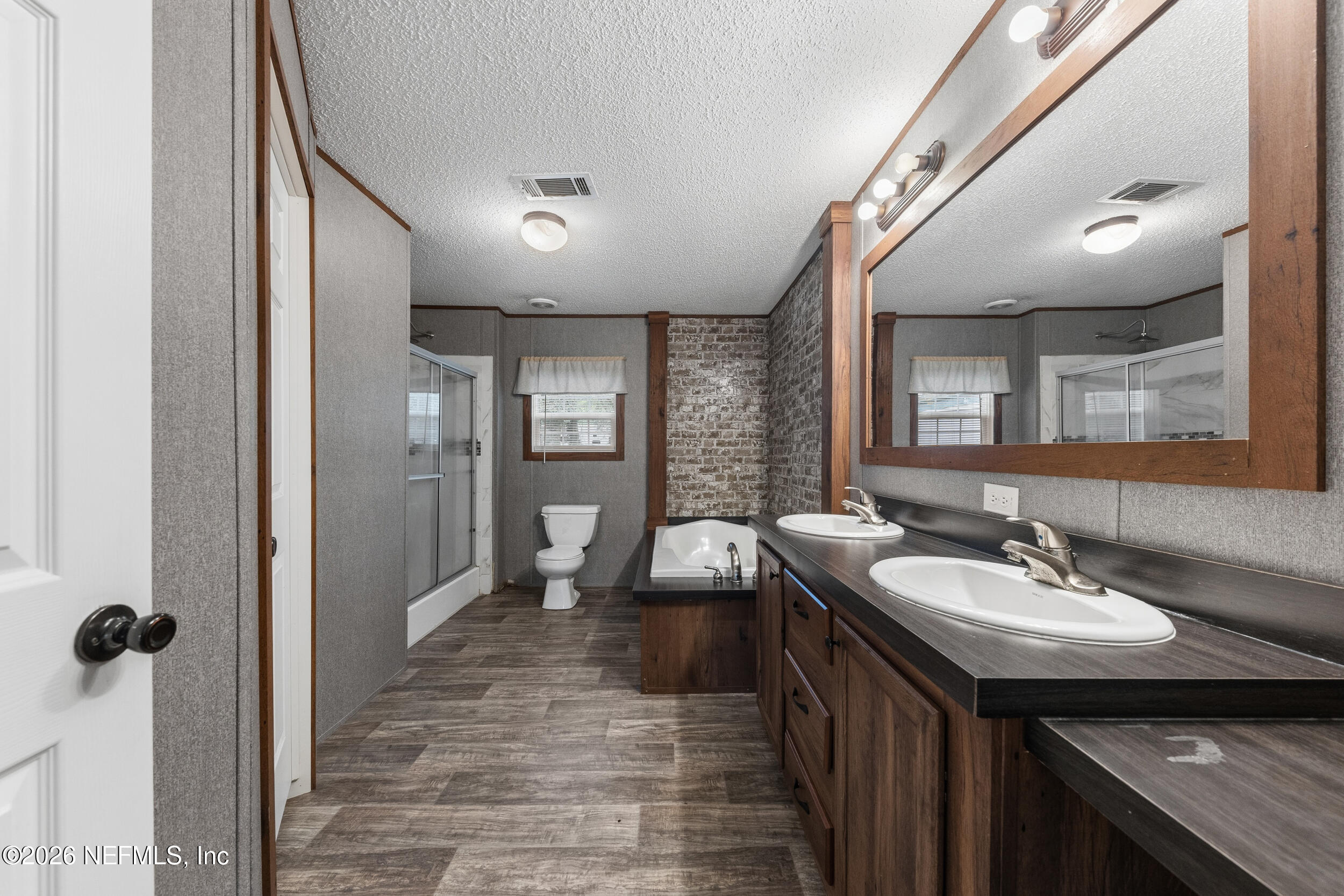 2696 PRIMROSE Circle - Photo 4
