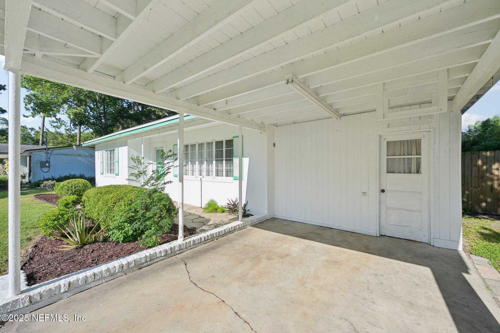 6138 TEMPLE Road