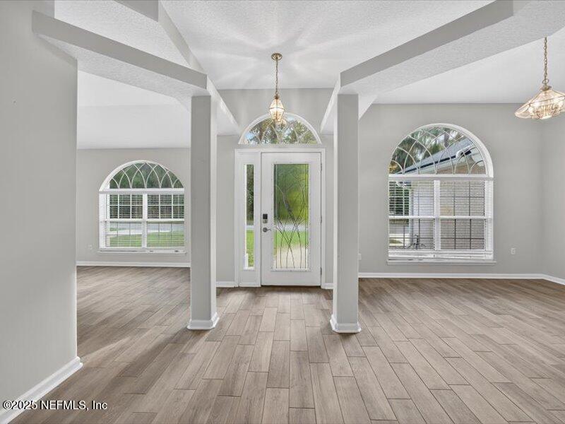 12437 HARBOR WINDS Drive N