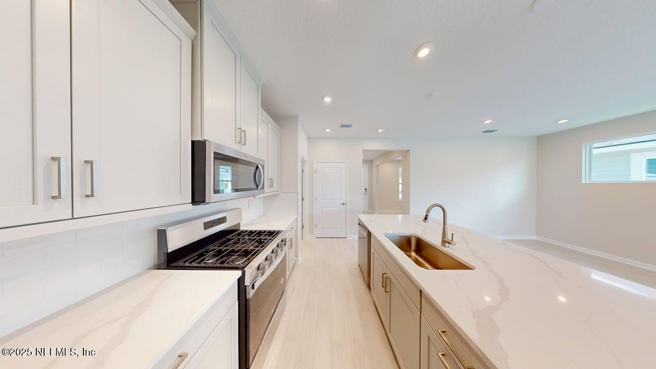 615 JUNIPER HILLS Drive