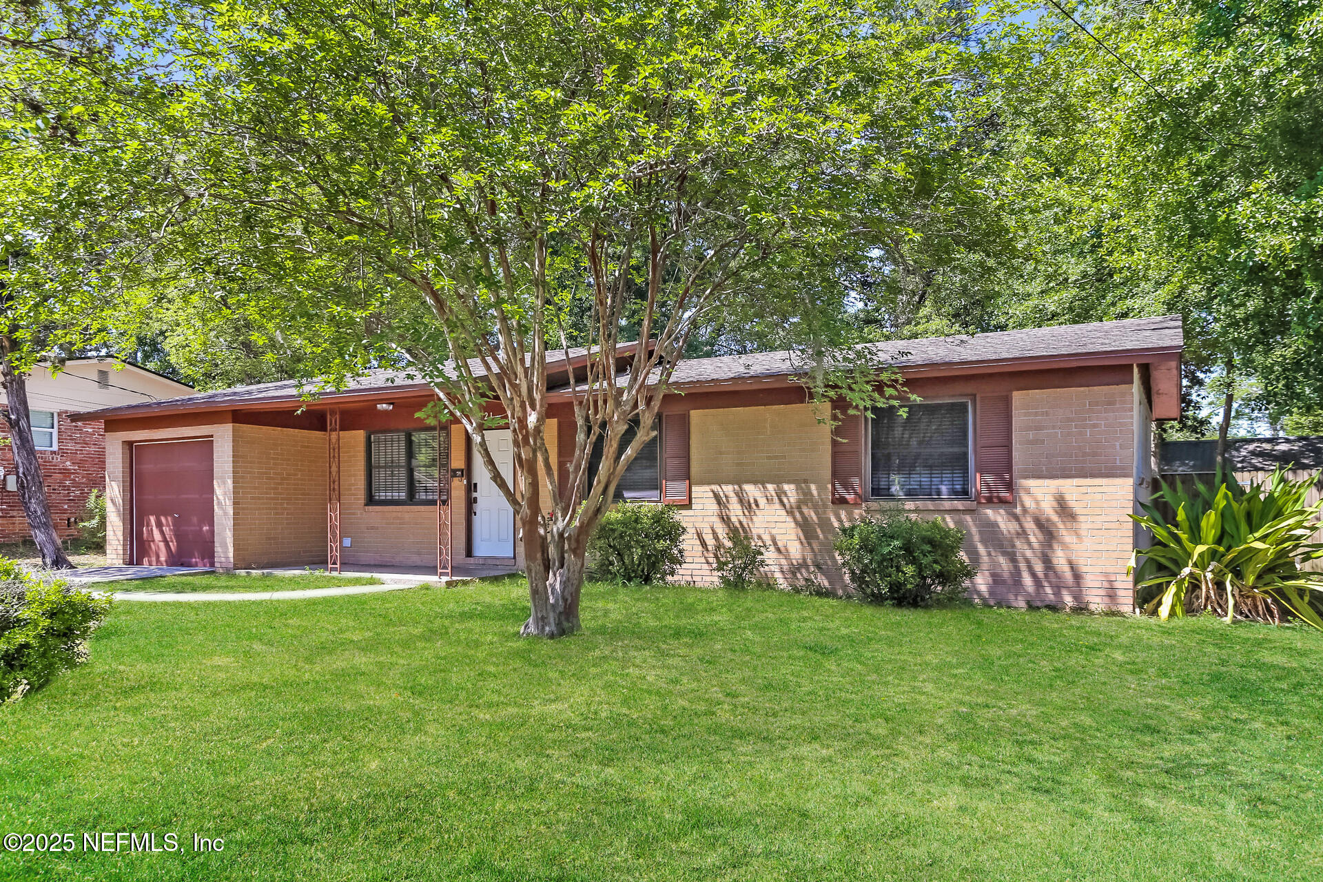 6921 MAGDELENA Drive