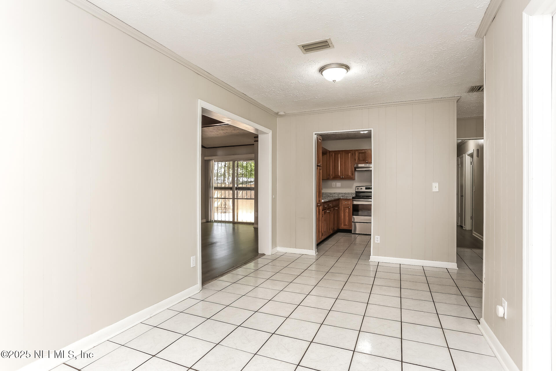 6921 MAGDELENA Drive