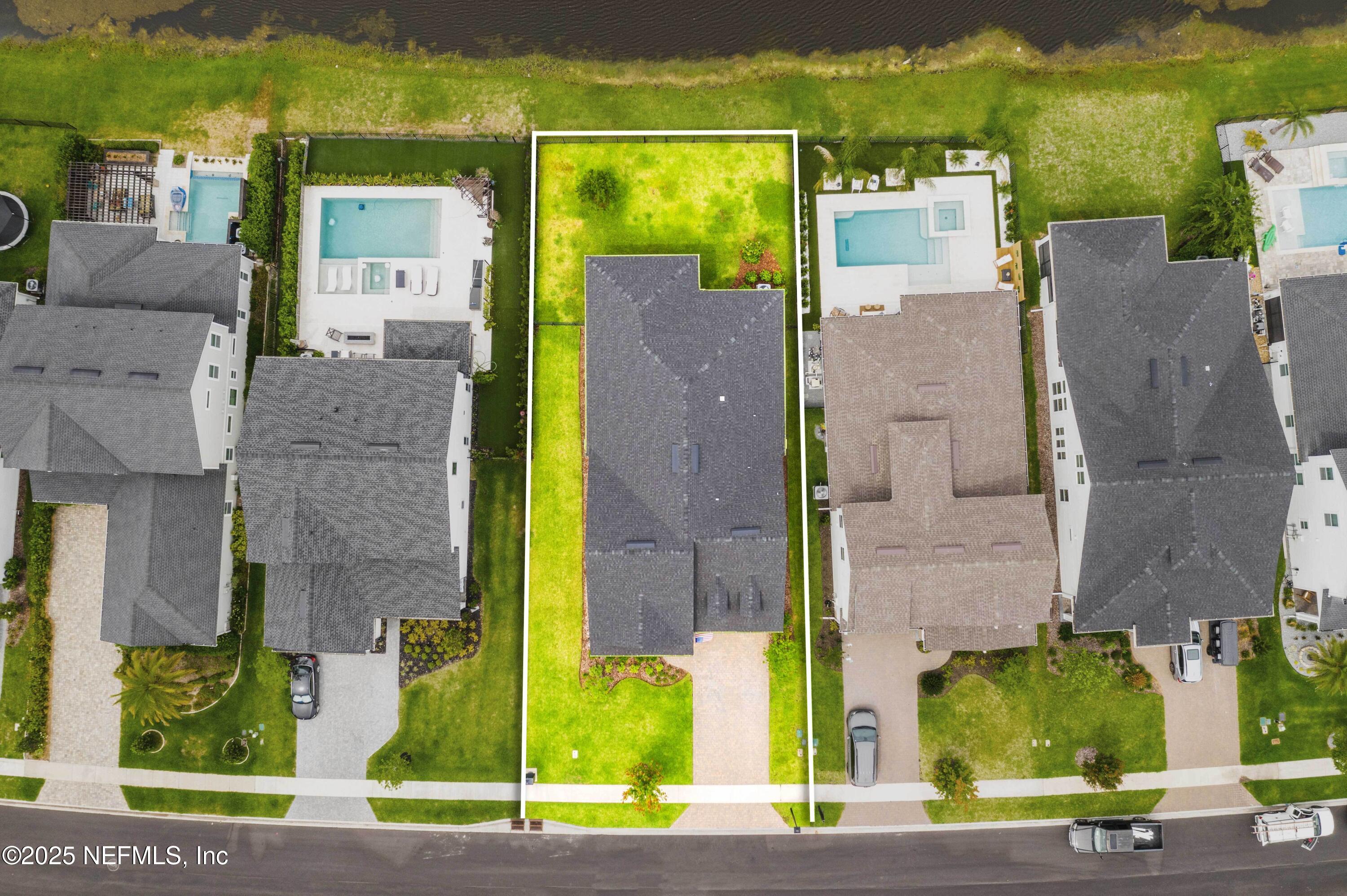 85 PARKBLUFF Circle