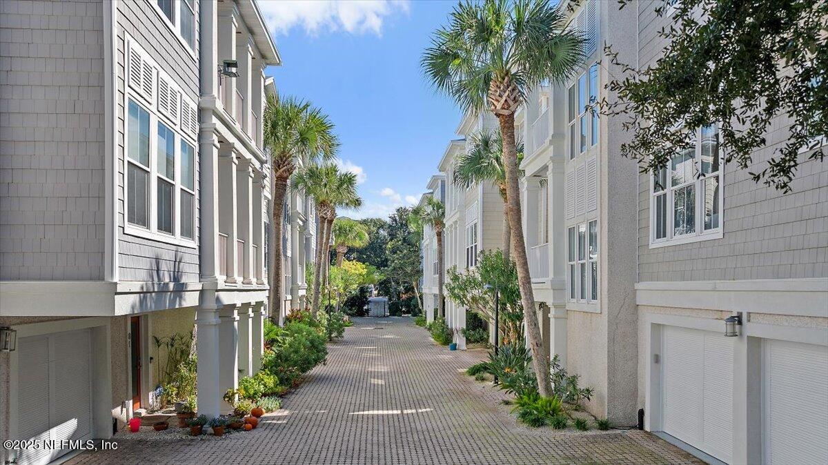 80 BEACH COTTAGE Lane 201