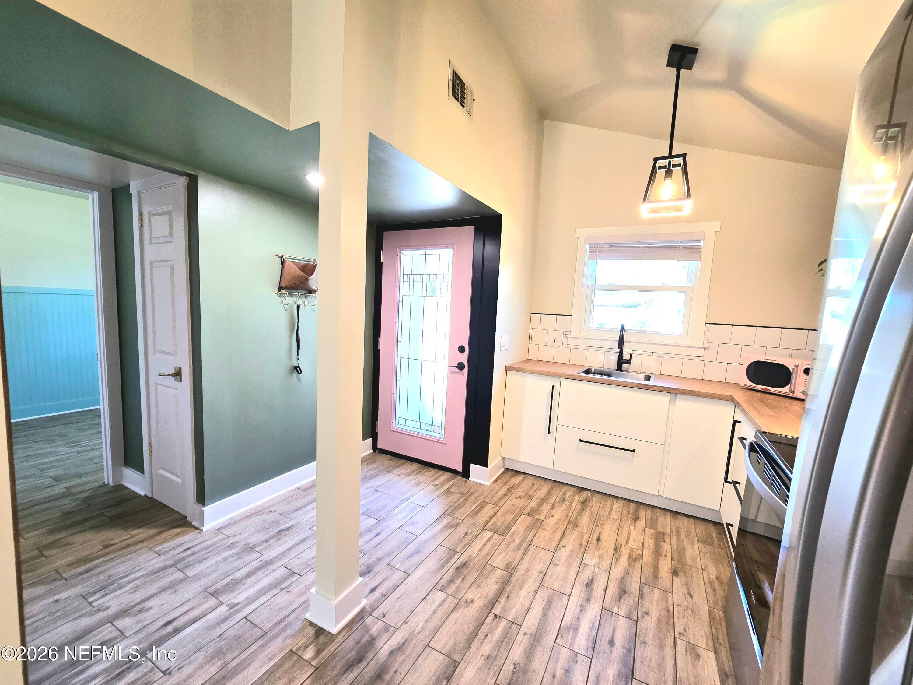 10708 KUSAIE Drive S