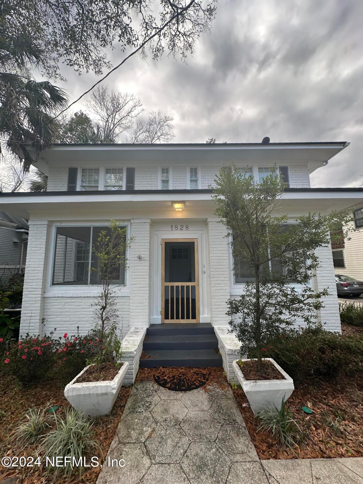 1828 CHERRY Street