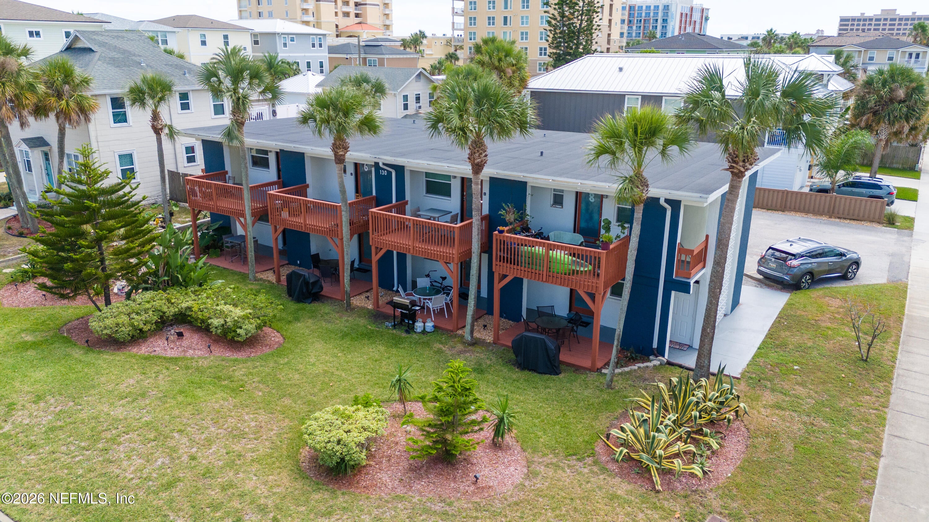 130 10TH Avenue N 1-8