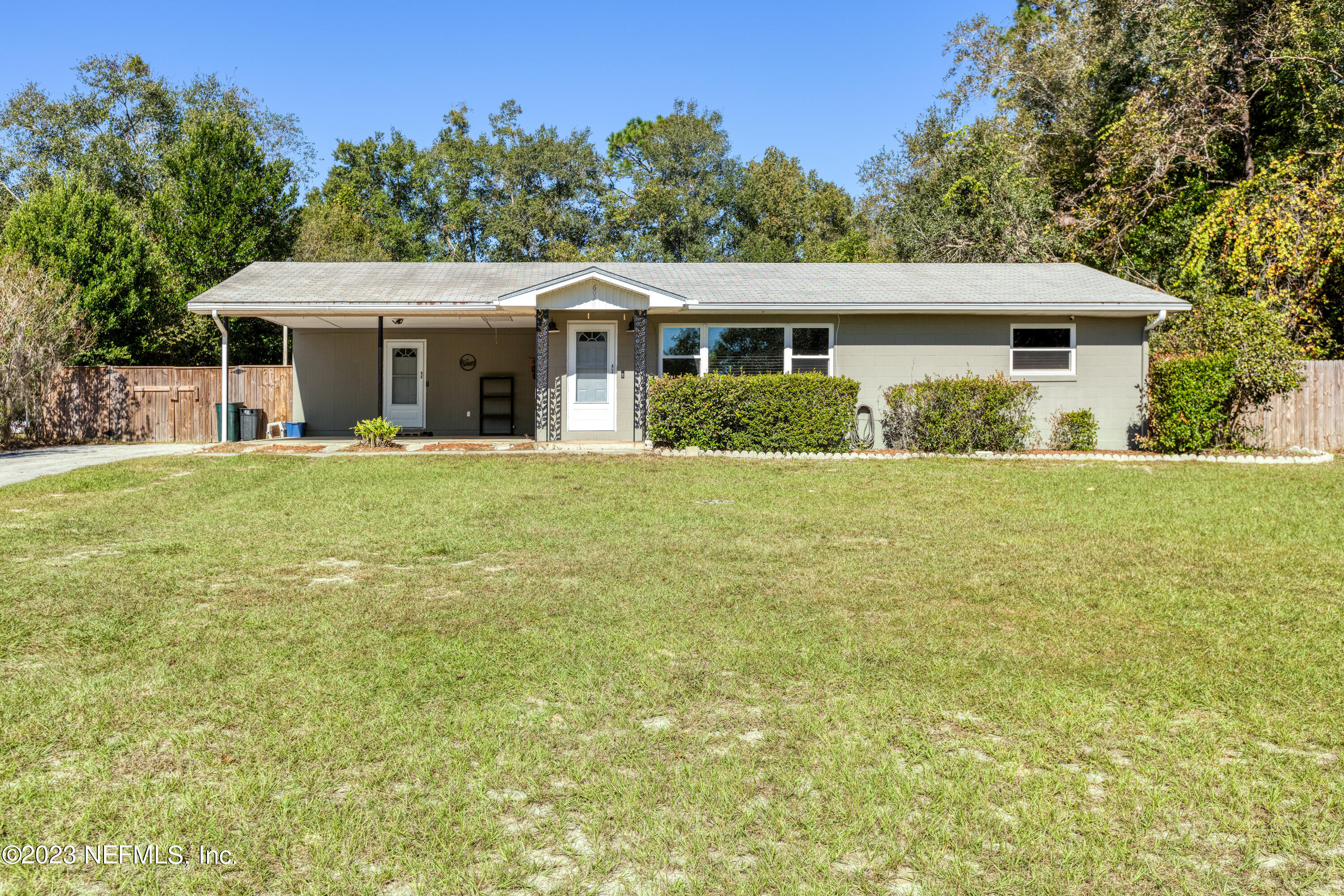 Keystone Heights, FL home for sale located at 6948 IMMOKALEE Road, Keystone Heights, FL 32656