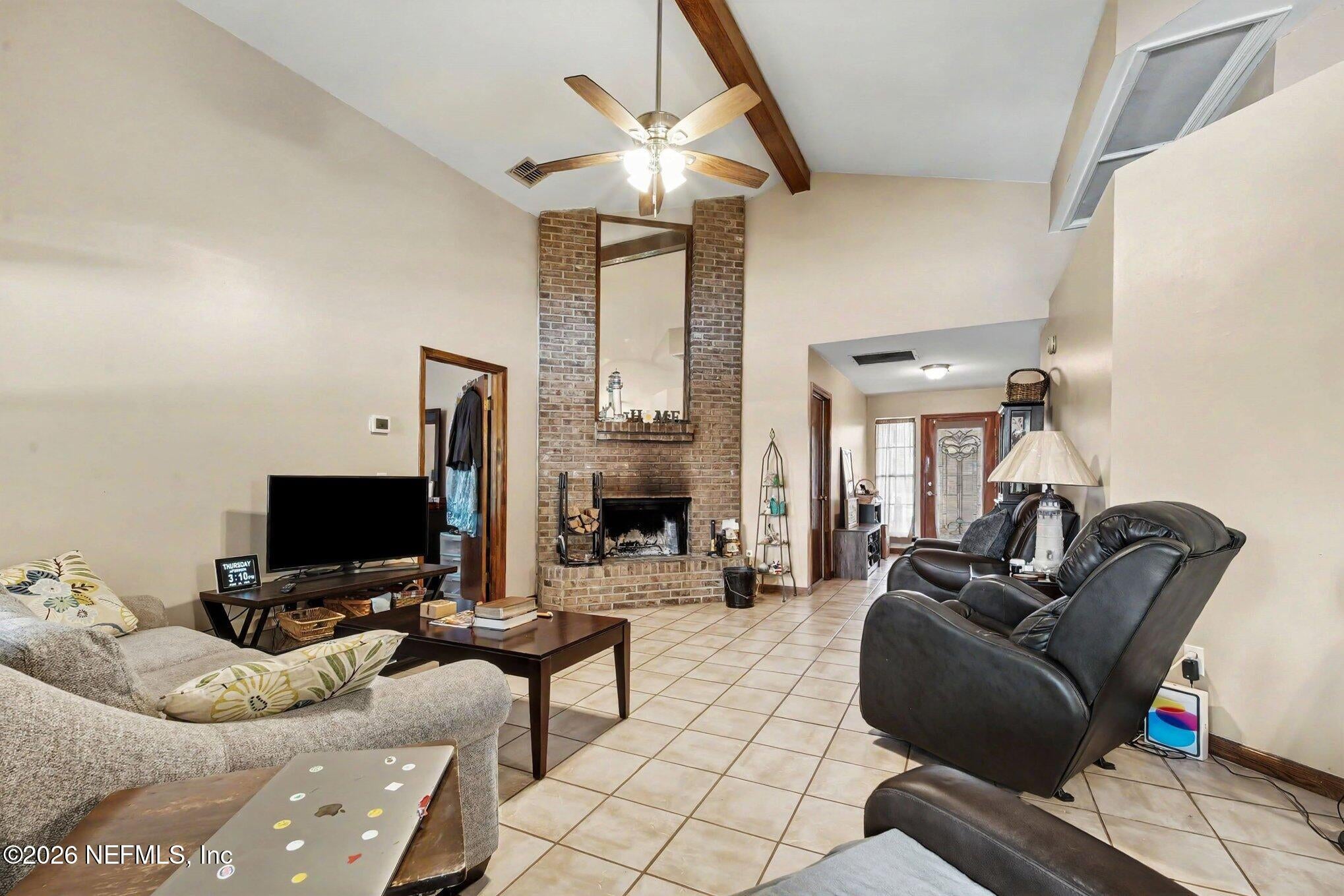 593 HEWES Place
