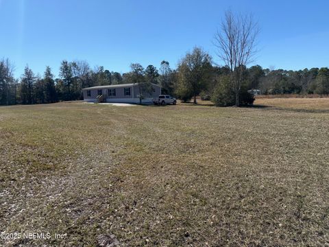 A home in Middleburg