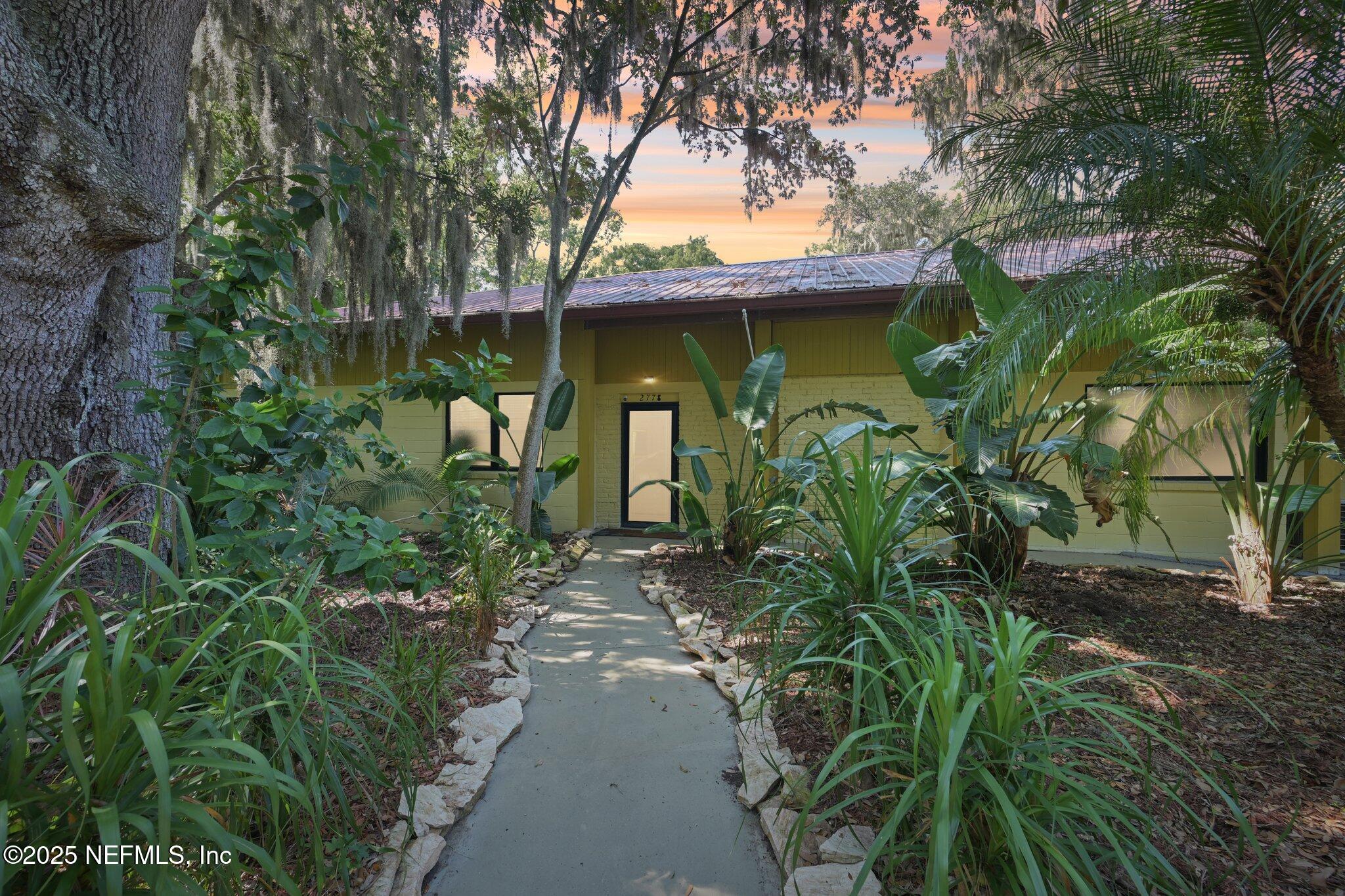 2778 HOLLY POINT Road W