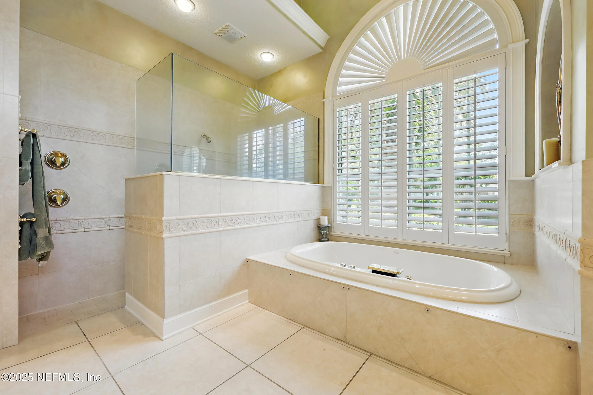 Jacksonville Beach, Florida 32250, United States, 6 Bedrooms Bedrooms, ,4 BathroomsBathrooms,Residential,Active,116251