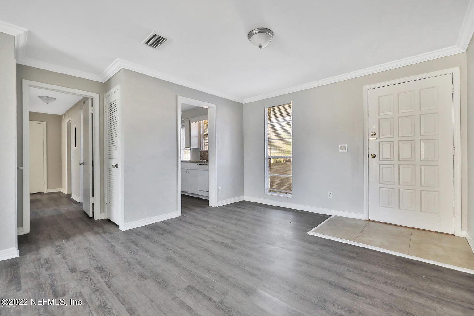7346 EL BARCO Road 8