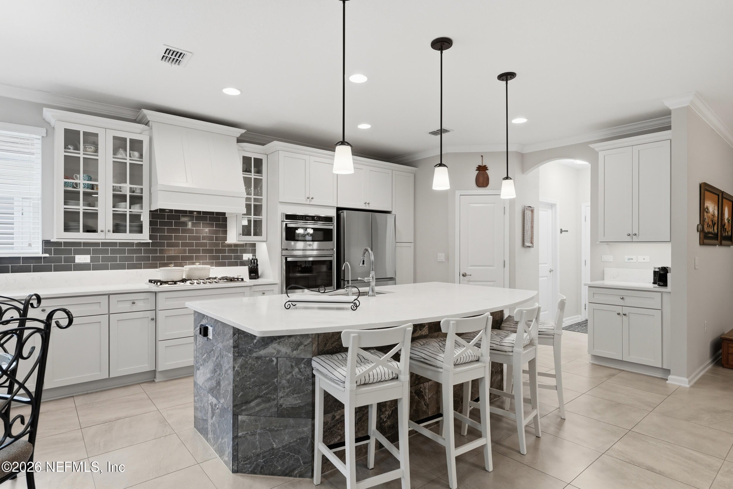 24 GREENVIEW Lane