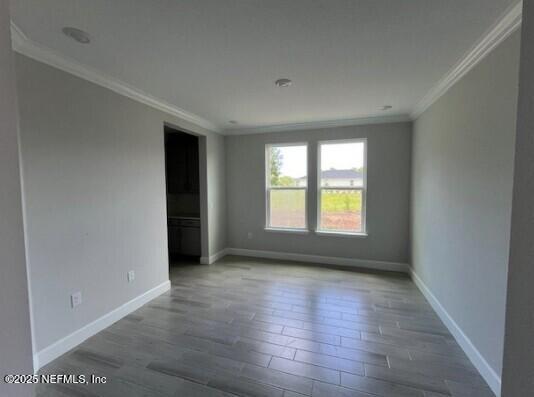 18 ARMOYAN Drive
