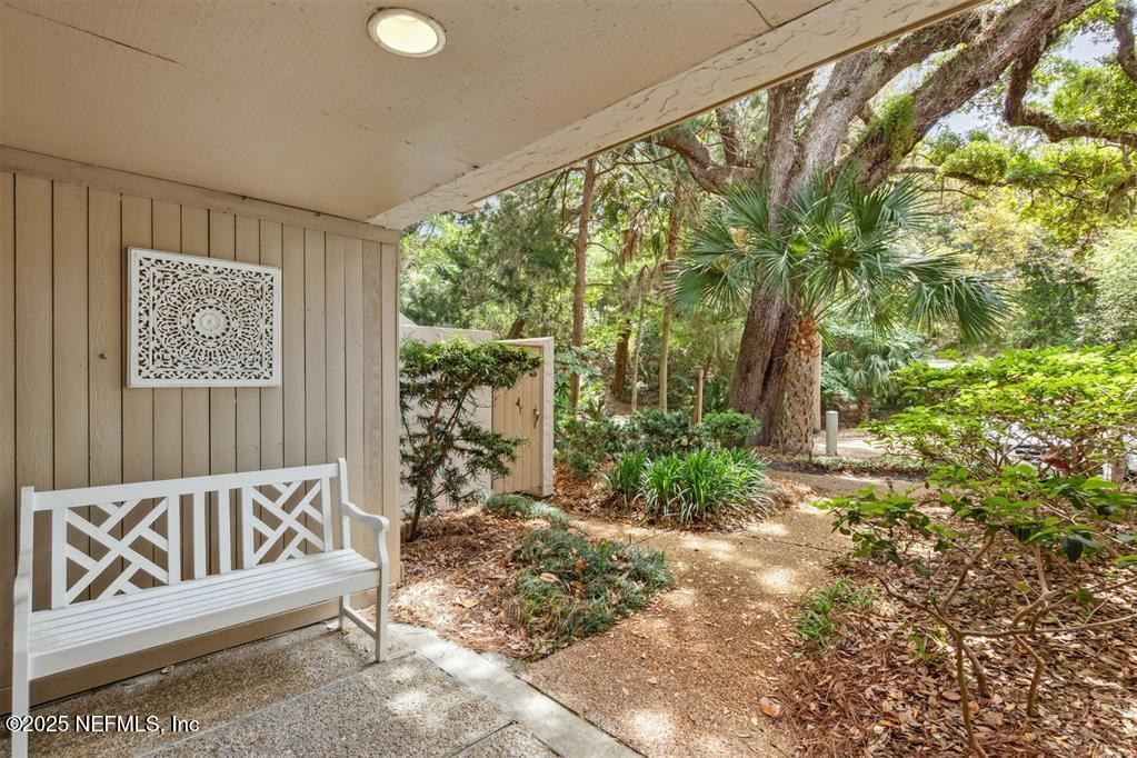 2101 BEACH WOOD Road