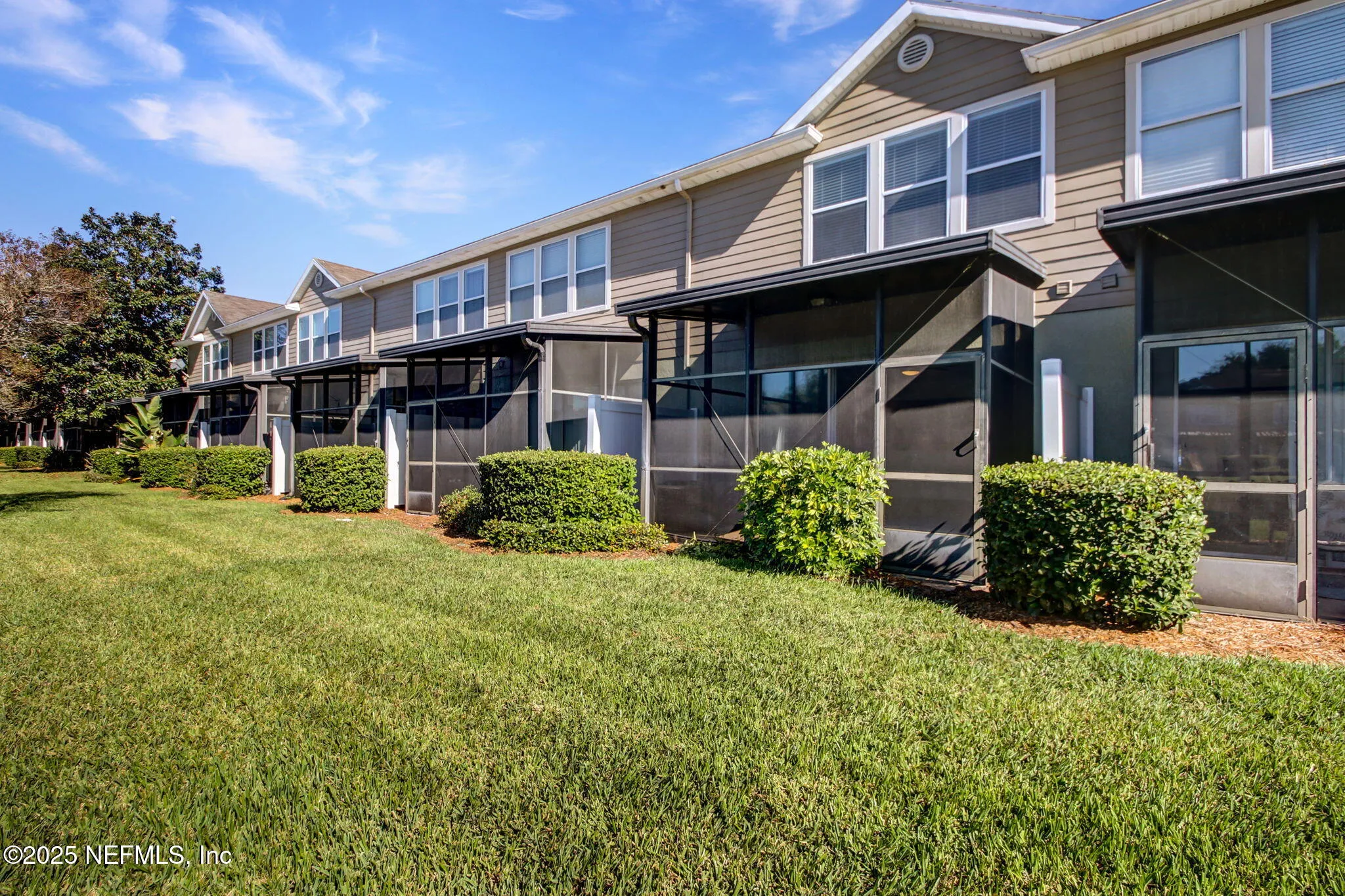 Jacksonville, Florida 32256, United States, 2 Bedrooms Bedrooms, ,3 BathroomsBathrooms,Residential,Active,250255