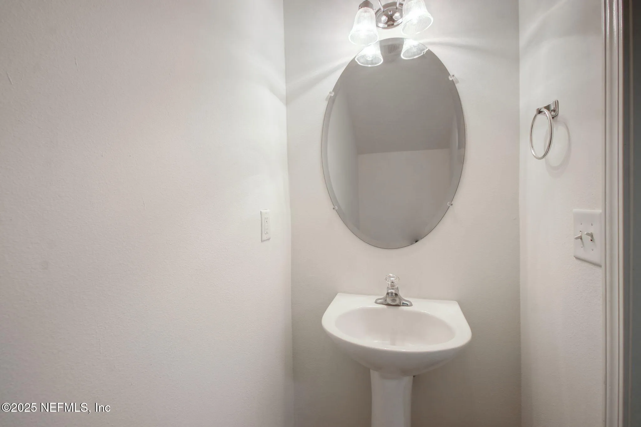 Jacksonville, Florida 32256, United States, 2 Bedrooms Bedrooms, ,3 BathroomsBathrooms,Residential,Active,250255