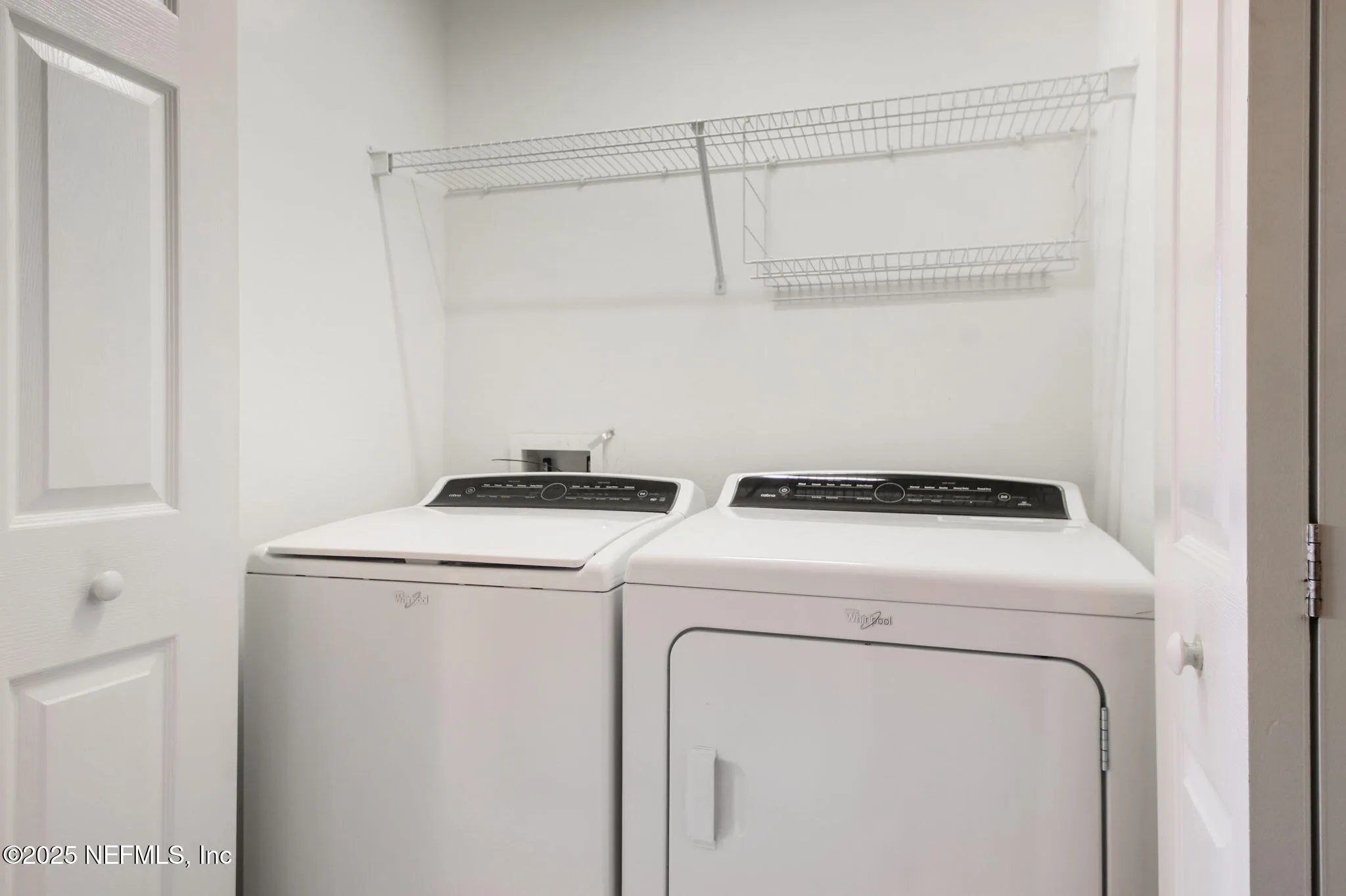 Jacksonville, Florida 32256, United States, 2 Bedrooms Bedrooms, ,3 BathroomsBathrooms,Residential,Active,250255