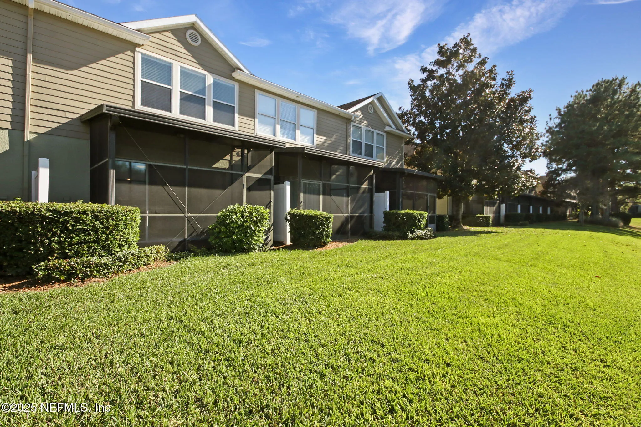 Jacksonville, Florida 32256, United States, 2 Bedrooms Bedrooms, ,3 BathroomsBathrooms,Residential,Active,250255