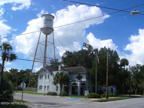 A home in Hawthorne