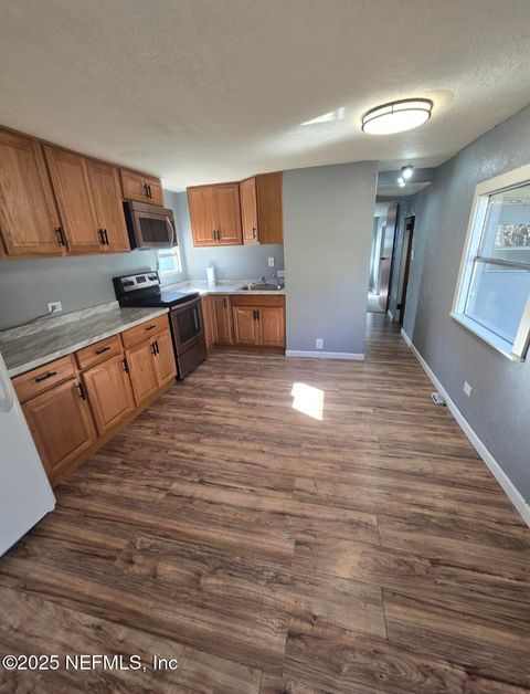 4072 MUSTANG ROAD Road Middleburg FL 32068