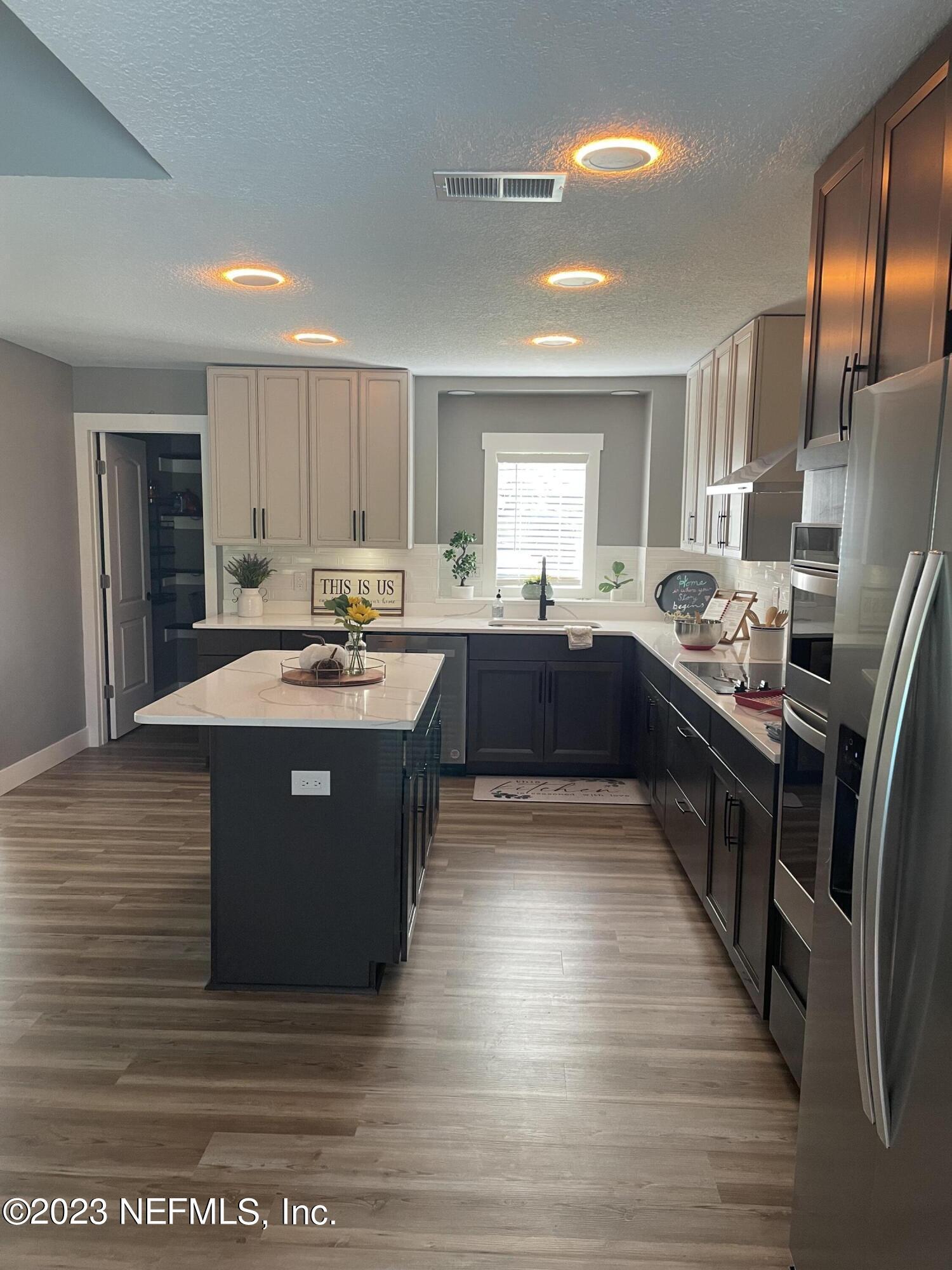 703 ARTHUR MOORE Drive