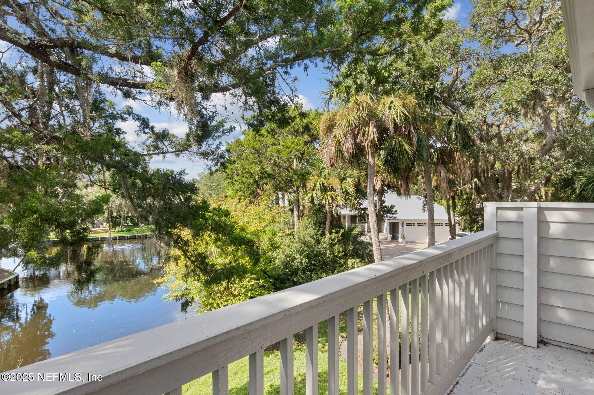 16 OAK POINT Drive
